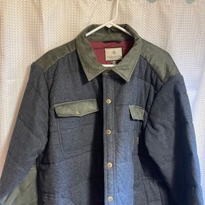 Men’s 2xl grey/green legendary white tails jacket